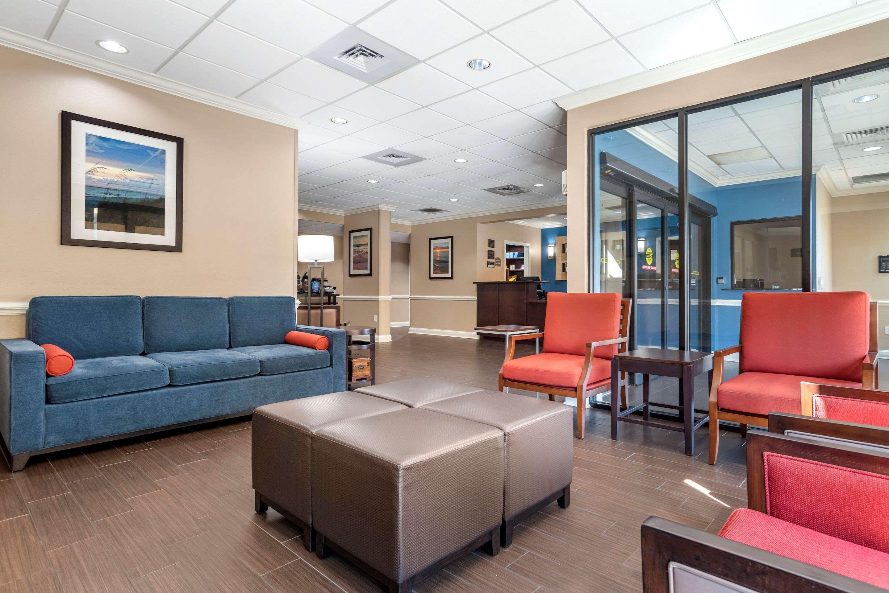 Comfort Inn & Suites Fort Walton Beach Exterior photo